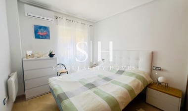 Перепродажа - Casa - San Miguel de Salinas - Ciudad de las comunicaciones