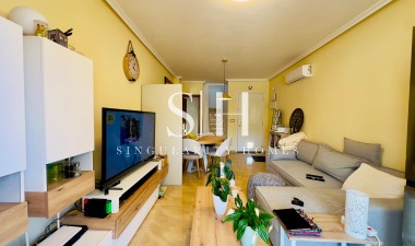 Перепродажа - Casa - San Miguel de Salinas - Ciudad de las comunicaciones