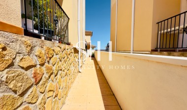 Перепродажа - Casa - San Miguel de Salinas - Ciudad de las comunicaciones