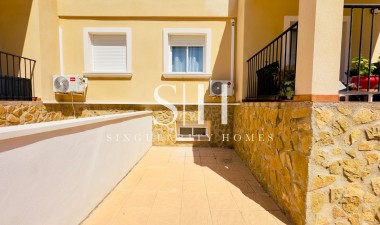 Перепродажа - Casa - San Miguel de Salinas - Ciudad de las comunicaciones