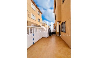 Herverkoop - Huis - Torrevieja - Los Frutales