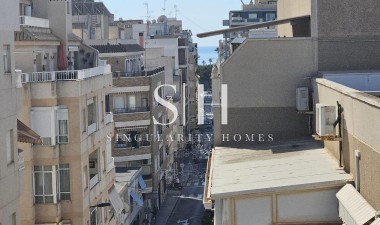 Återförsäljning - Lägenhet / lägenhet - Torrevieja - CENTRE