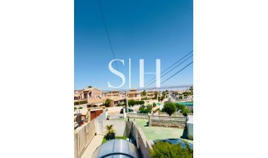 Resale - House - Torrevieja - Los balcones