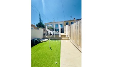 Resale - House - Torrevieja - Los balcones