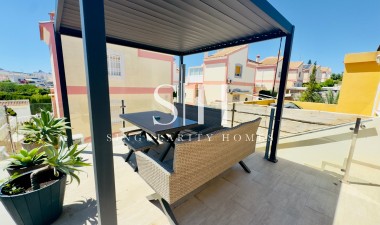 Resale - House - Torrevieja - Los balcones