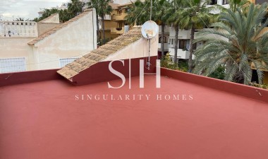 Перепродажа - Villa - Orihuela Costa - Punta Prima