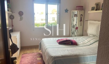 Перепродажа - Villa - Orihuela Costa - Punta Prima