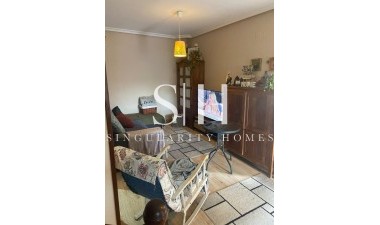 Перепродажа - Villa - Orihuela Costa - Punta Prima