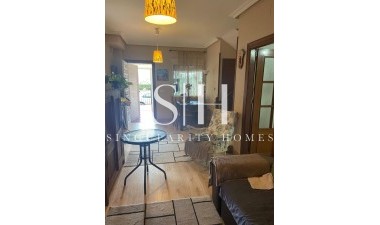 Перепродажа - Villa - Orihuela Costa - Punta Prima