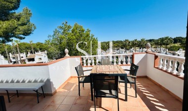 Odsprzedaż - Dom - Orihuela Costa - Villamartin