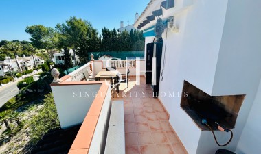 Odsprzedaż - Dom - Orihuela Costa - Villamartin