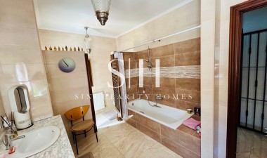 Odsprzedaż - Dom - Orihuela Costa - Villamartin