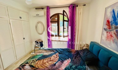 Odsprzedaż - Dom - Orihuela Costa - Villamartin