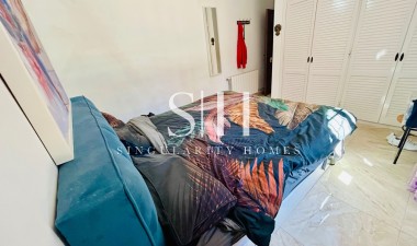 Odsprzedaż - Dom - Orihuela Costa - Villamartin