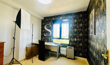 Herverkoop - Appartement / flat - Orihuela Costa - Campoamor