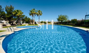 Resale - House - Torrevieja - Lago Jardín II