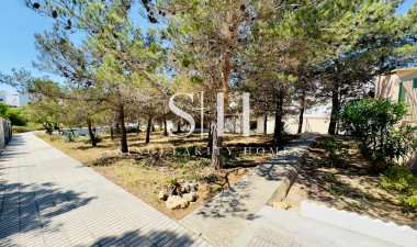 Resale - House - Torrevieja - Lago Jardín II