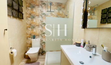 Odsprzedaż - Dom - Torrevieja - Los altos