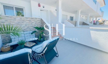 Odsprzedaż - Dom - Torrevieja - Los altos