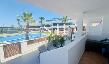 Odsprzedaż - Dom - Torrevieja - Los altos