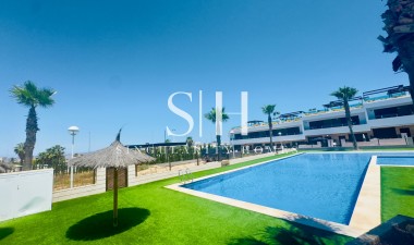 Odsprzedaż - Dom - Torrevieja - Los altos