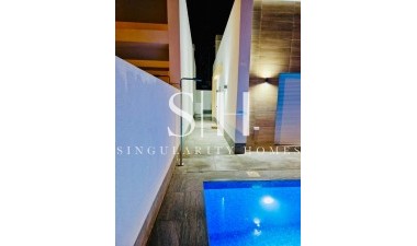 Odsprzedaż - Dom - Avileses