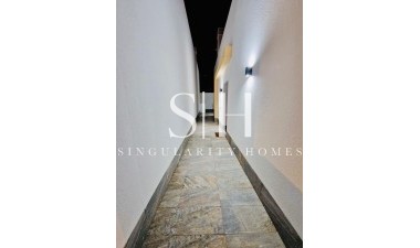 Odsprzedaż - Dom - Avileses