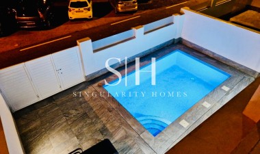 Odsprzedaż - Dom - Avileses