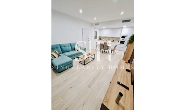 Odsprzedaż - Dom - Avileses