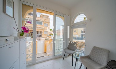 Перепродажа - Casa - Orihuela Costa - PAU 26