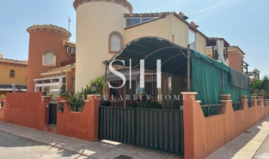 Resale - Villa - Orihuela Costa - Playa Flamenca