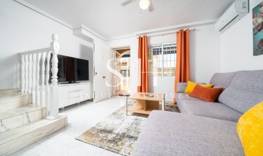 Återförsäljning - Hus - Orihuela Costa - Los Almendros - La Florida