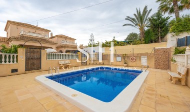 Resale - Villa - Orihuela Costa - Villamartín-las Filipinas