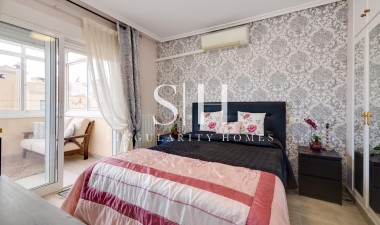 Resale - Villa - Orihuela Costa - Villamartín-las Filipinas