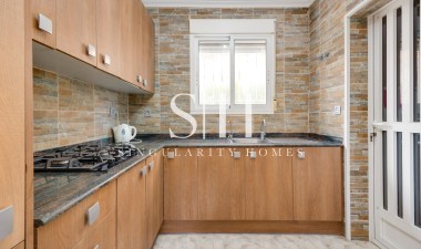 Resale - Villa - Orihuela Costa - Villamartín-las Filipinas