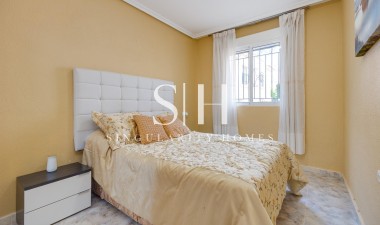 Resale - Villa - Orihuela Costa - Villamartín-las Filipinas