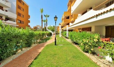 Återförsäljning - Lägenhet / lägenhet - Orihuela Costa - Punta Prima