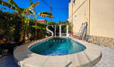 Resale - Villa - San Miguel de Salinas - Inland