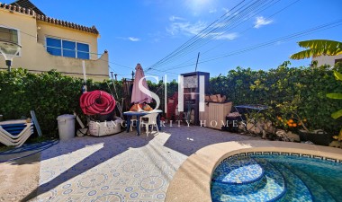 Resale - Villa - San Miguel de Salinas - Inland