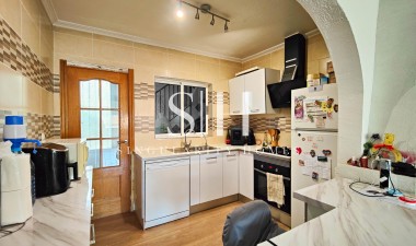 Resale - Villa - San Miguel de Salinas - Inland