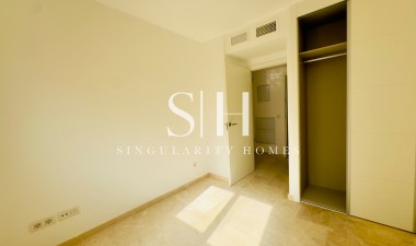 Resale - Apartment / flat - Orihuela Costa - Punta Prima