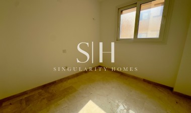 Resale - Apartment / flat - Orihuela Costa - Punta Prima