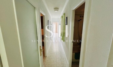 Resale - Apartment / flat - Torrevieja - Playa de los Locos