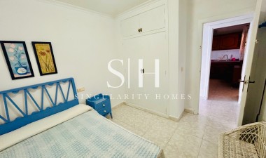 Resale - Apartment / flat - Torrevieja - Playa de los Locos