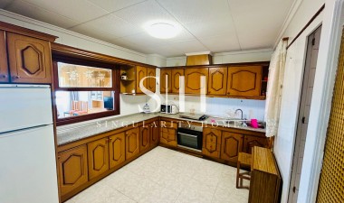 Resale - Apartment / flat - Torrevieja - Playa de los Locos