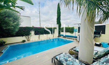 Resale - House - Ciudad Quesada