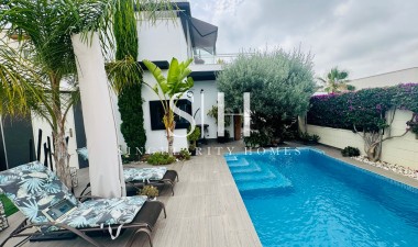 Resale - House - Ciudad Quesada