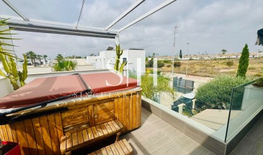 Resale - House - Ciudad Quesada