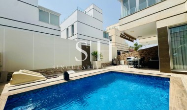 Reventa - Villa - Ciudad Quesada - Dona Pepa