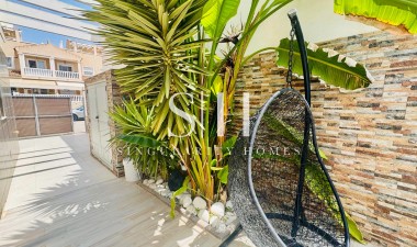 Reventa - Villa - Ciudad Quesada - Dona Pepa